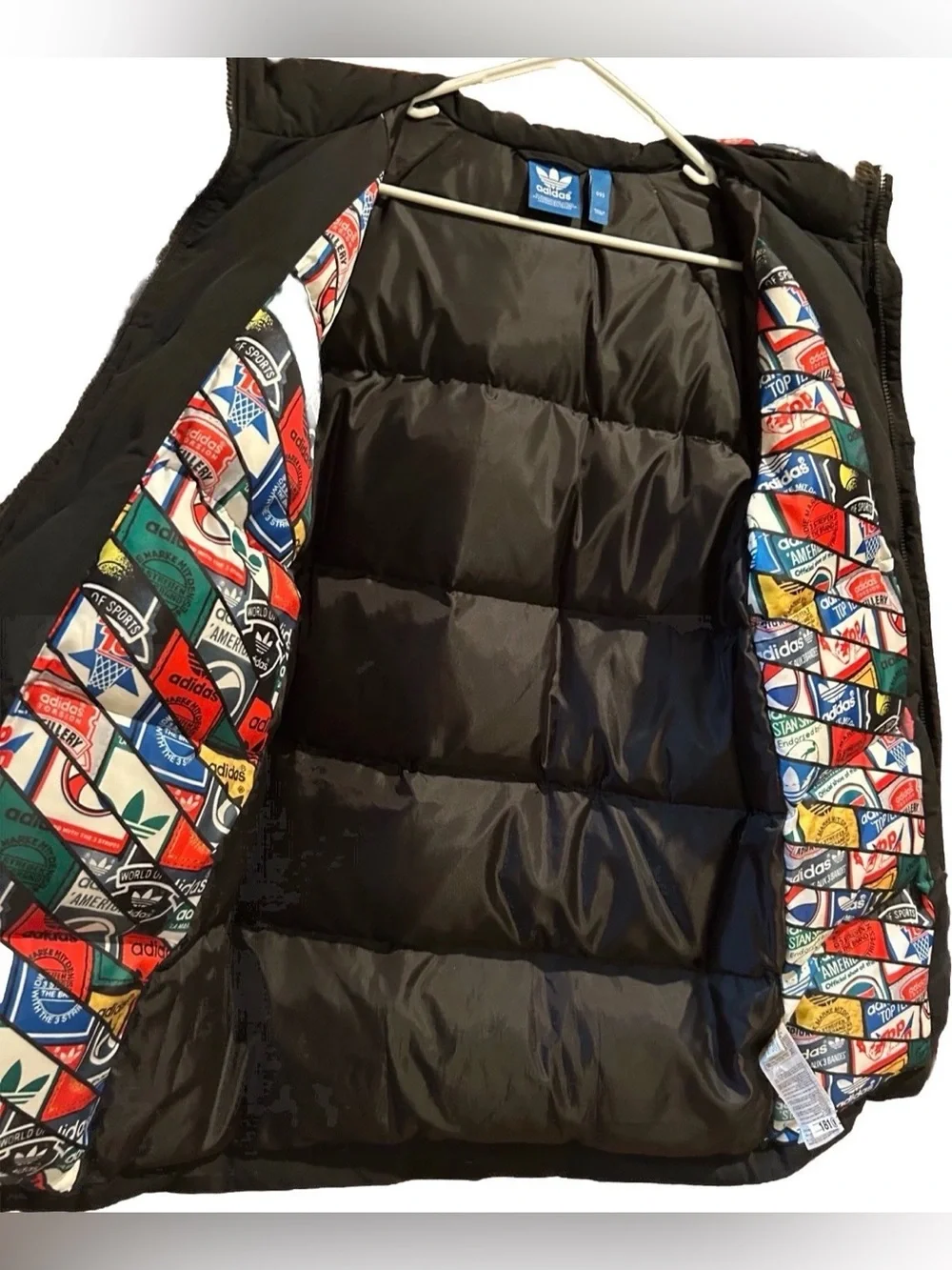 HTF Adidas Badge Down Jacket Black Size 095 Unisex Men’s Sm Wm Med EUC
